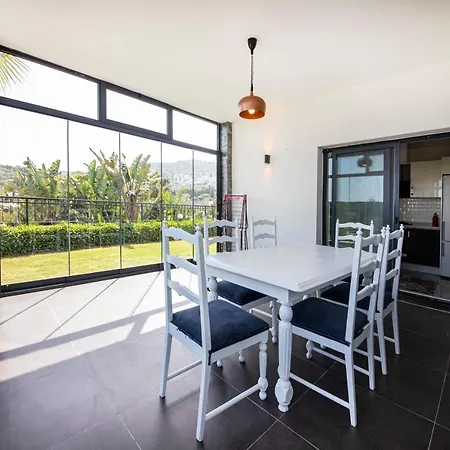 Gorgeous House With Shared Pool And Garden In Bodrum * Yakakoy (Bodrum)