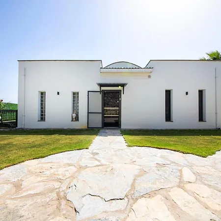 Gorgeous House With Shared Pool And Garden In Bodrum * Yakakoy (Bodrum)
